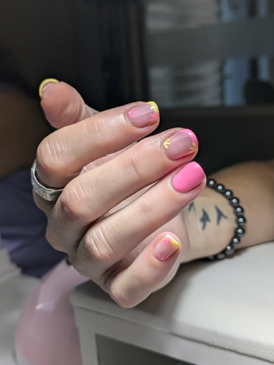 Manicura francesa clásica de punta blanca